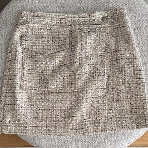 Elegant Tweed Calvin Klein Skirt in Cream and Brown